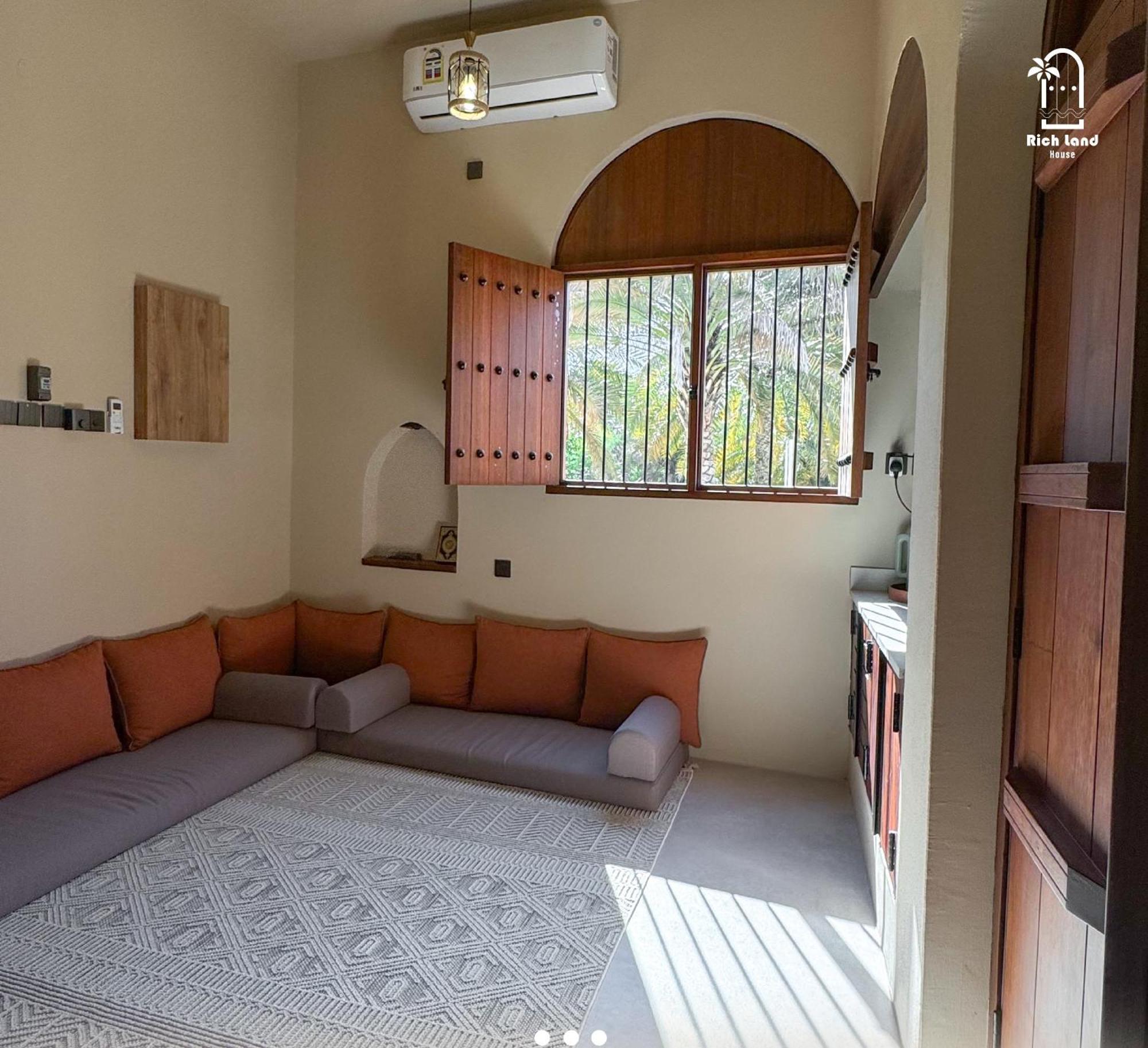 بيت أرض الثراء Rich Land House Nizwa Exterior photo
